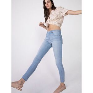 Unpublished Kora Mid Rise Skinny in Lightstar, Size 30